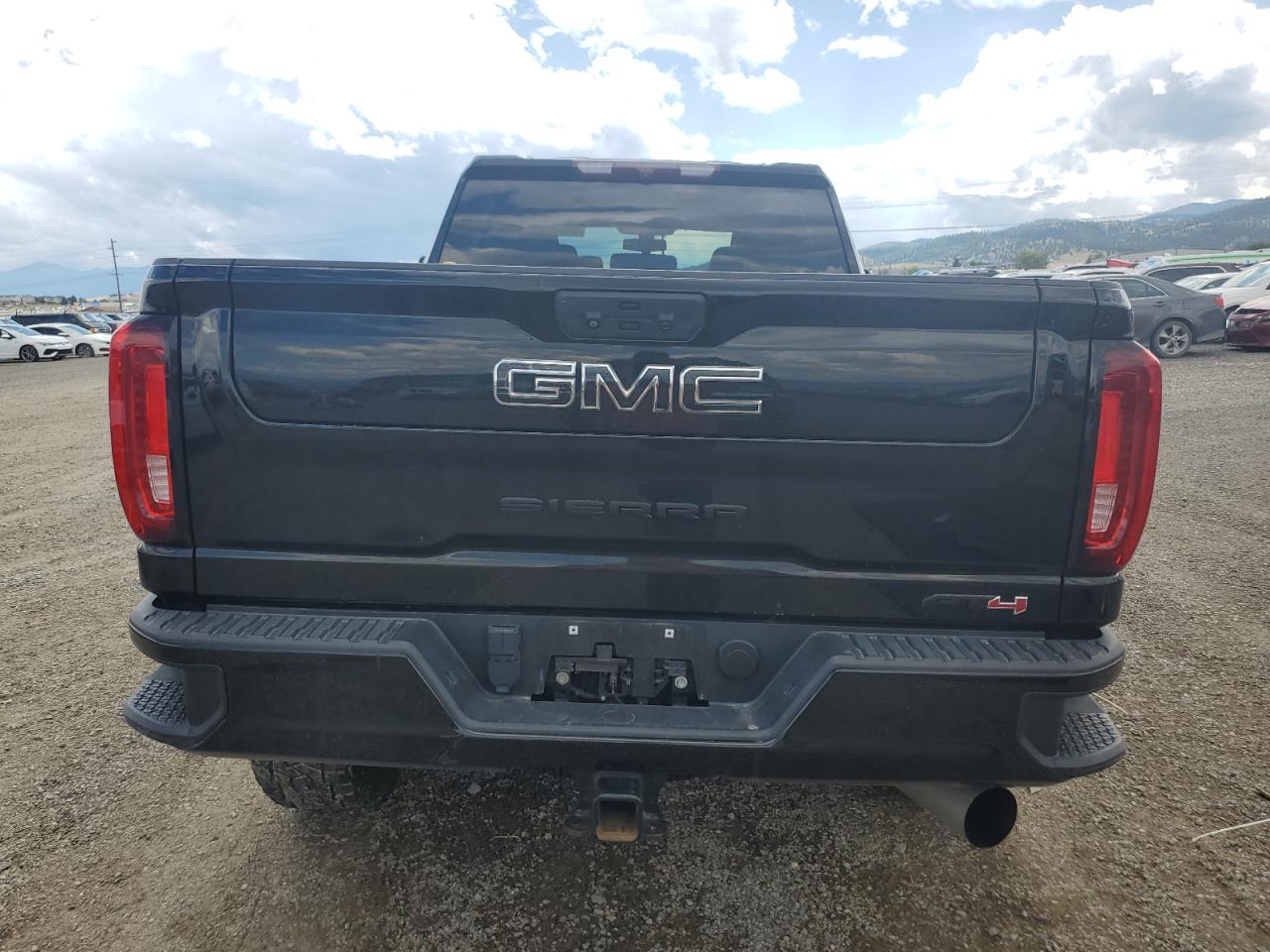 GMC Sierra K2500 At4 Image 12