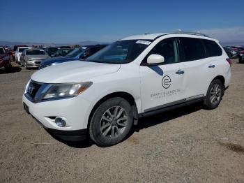  Salvage Nissan Pathfinder