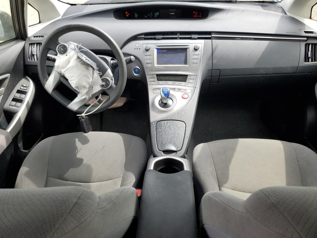 Toyota Prius Image 10