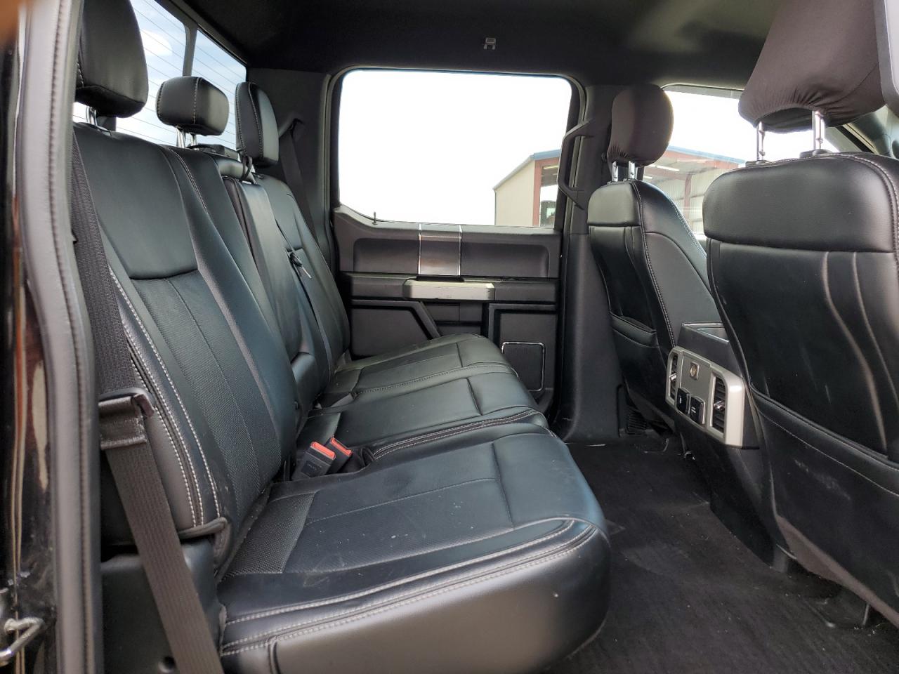 Ford F-150 Supercrew Image 2