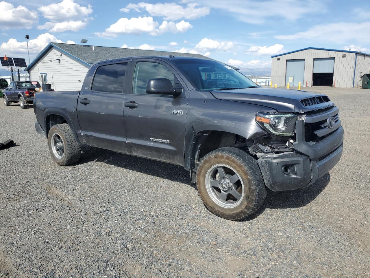 Toyota Tundra Crewmax Sr5 Image 4