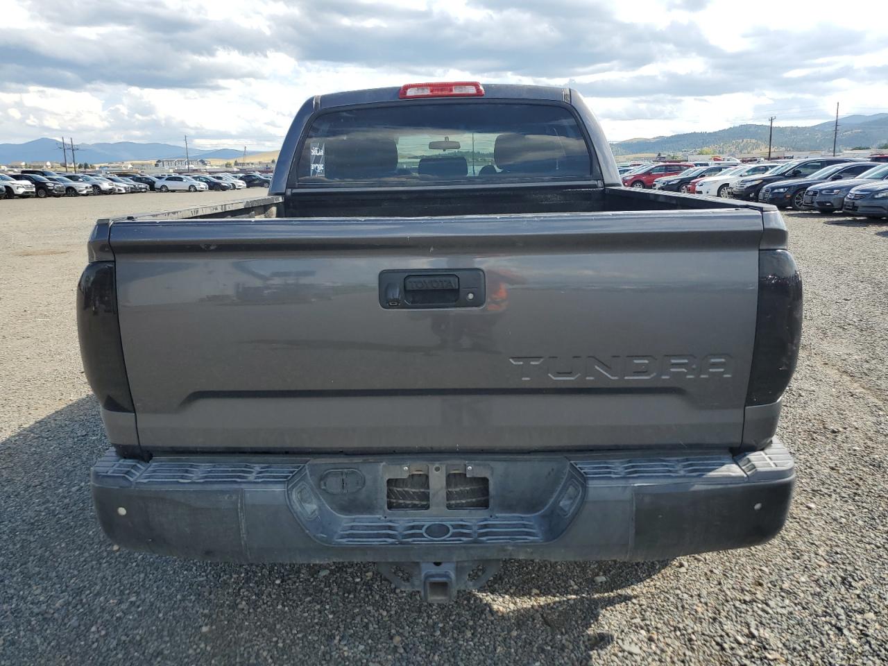 Toyota Tundra Crewmax Sr5 Image 7