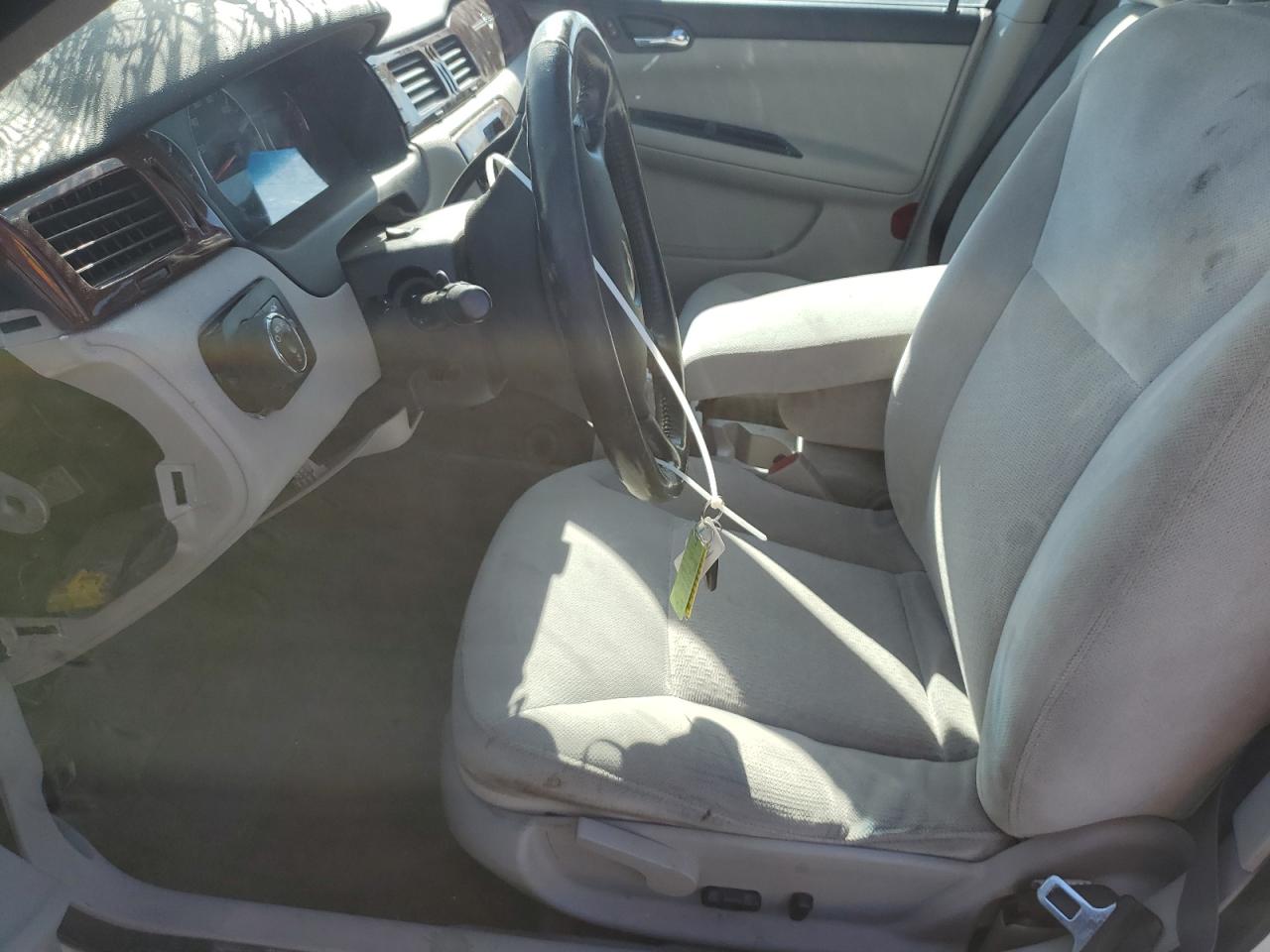 Chevrolet Impala Lt Image 13