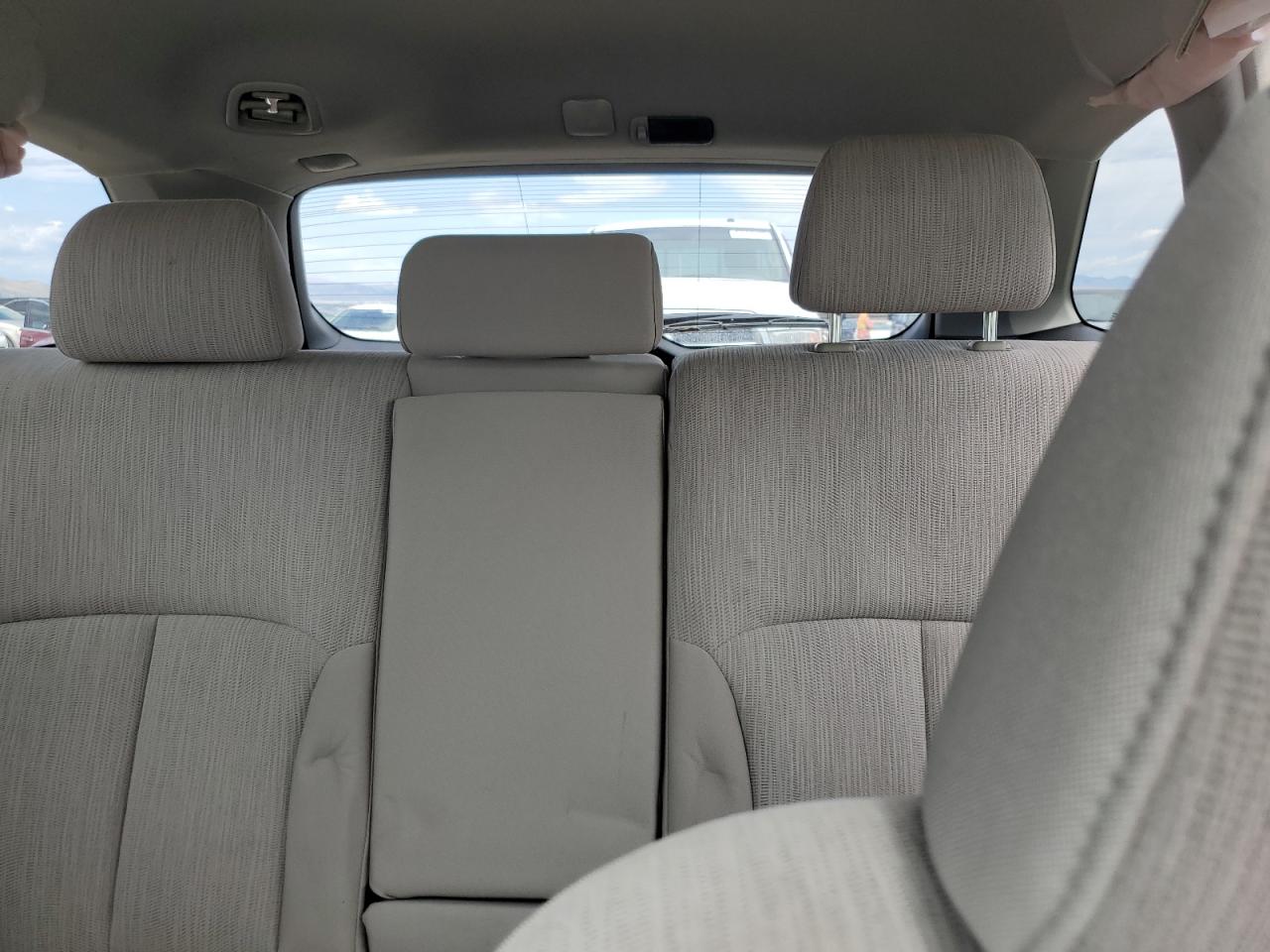 Subaru Outback 2.5i Premium Image 6