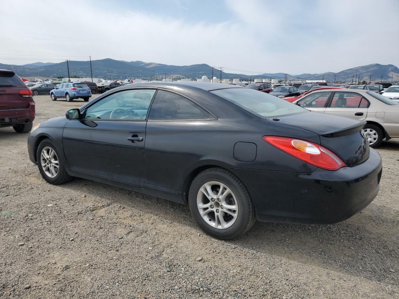 Toyota Camry Se Image 5