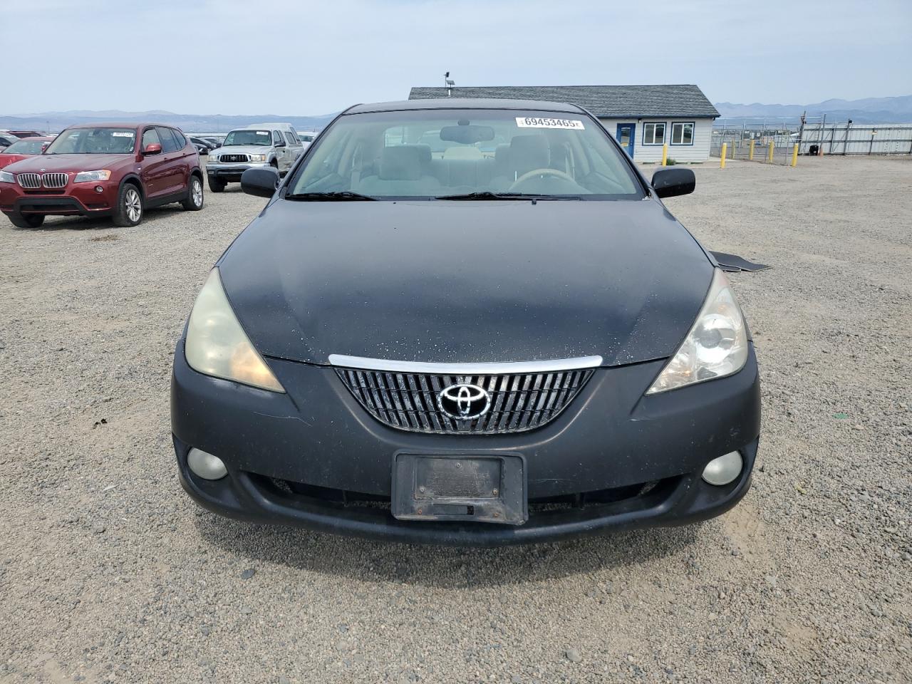 Toyota Camry Se Image 3