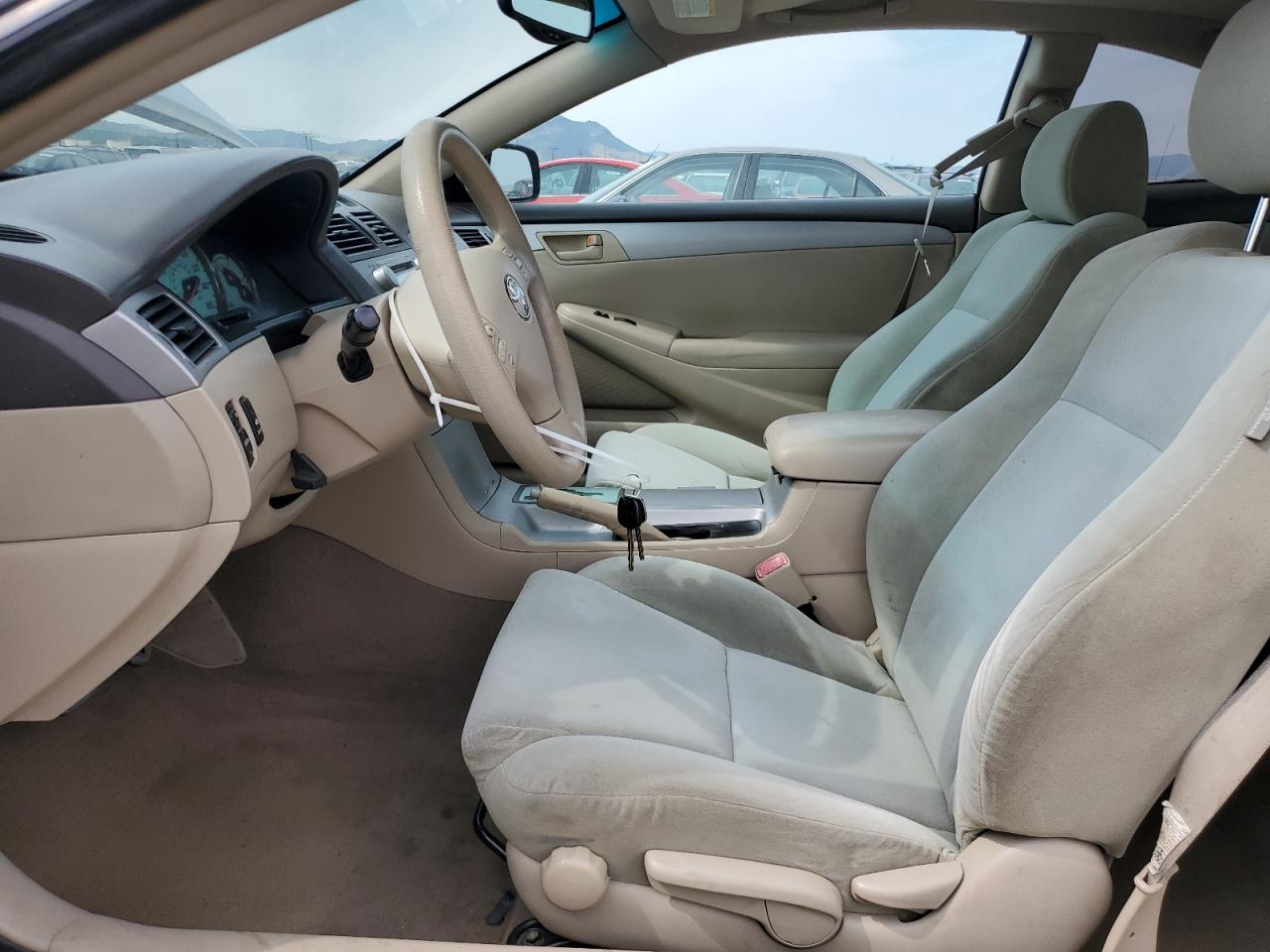 Toyota Camry Se Image 6