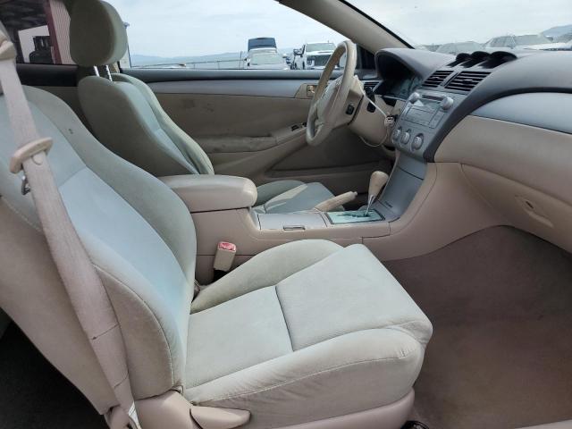 Toyota Camry Se Image 8