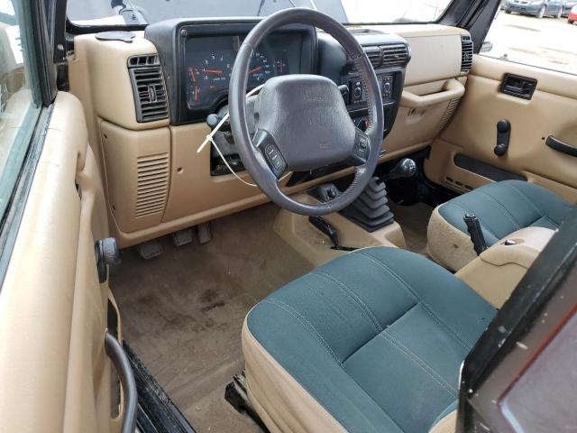 Jeep Wrangler Sahara Image 12