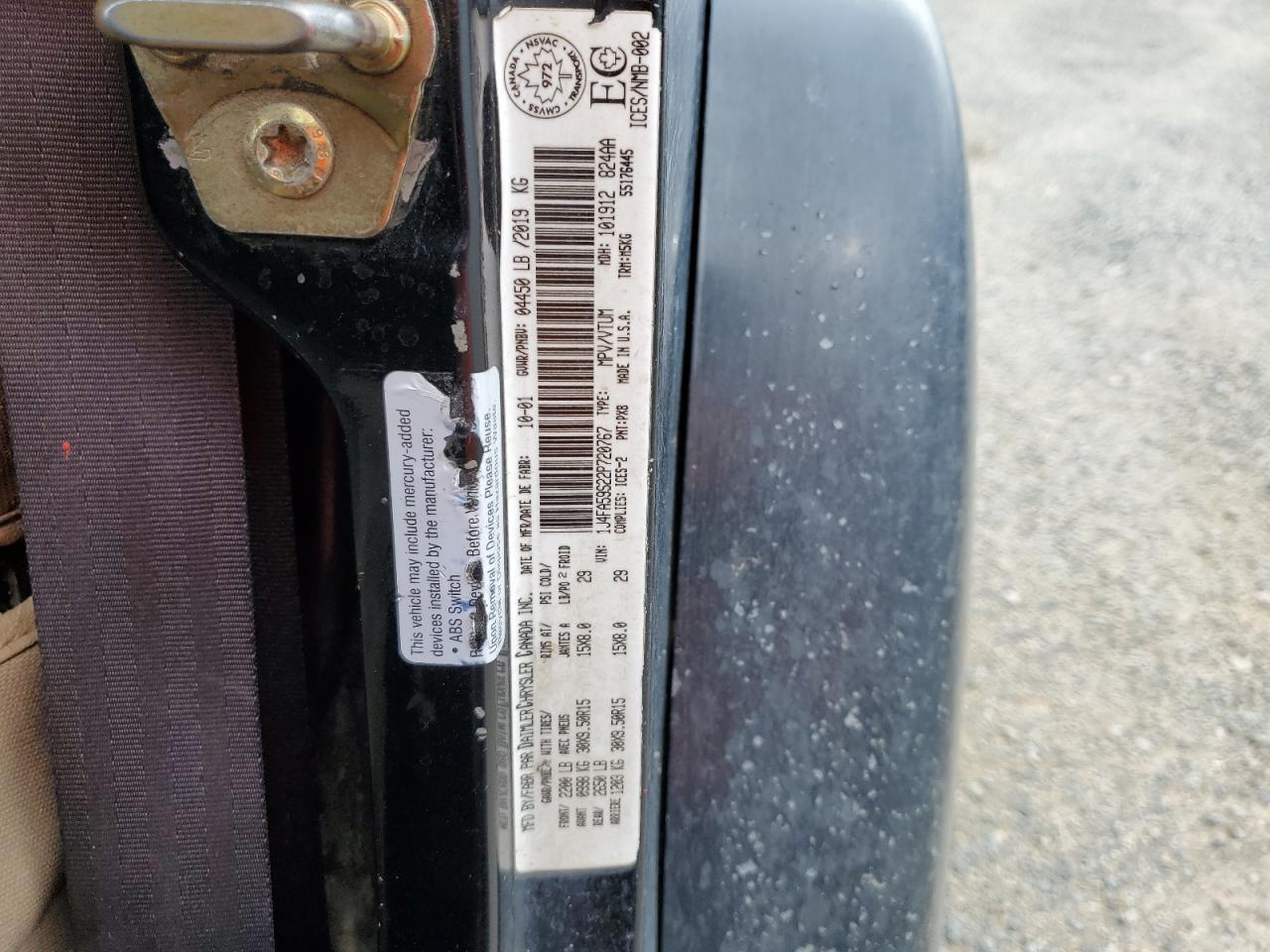 Jeep Wrangler Sahara Image 10