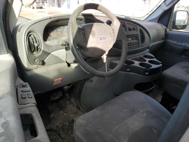 Ford Econoline E250 Van Image 10