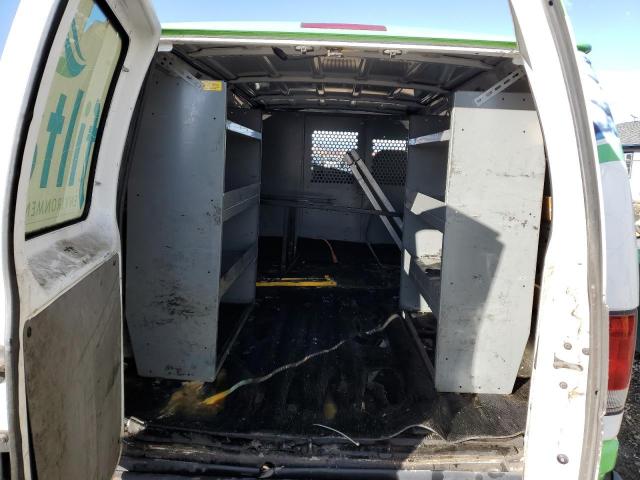 Ford Econoline E250 Van Image 5