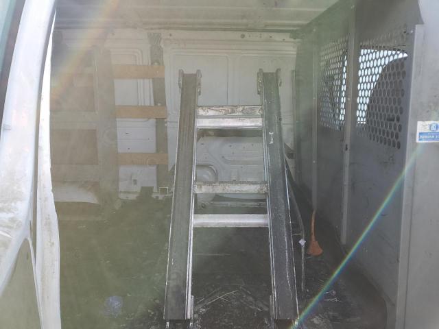 Ford Econoline E250 Van Image 7