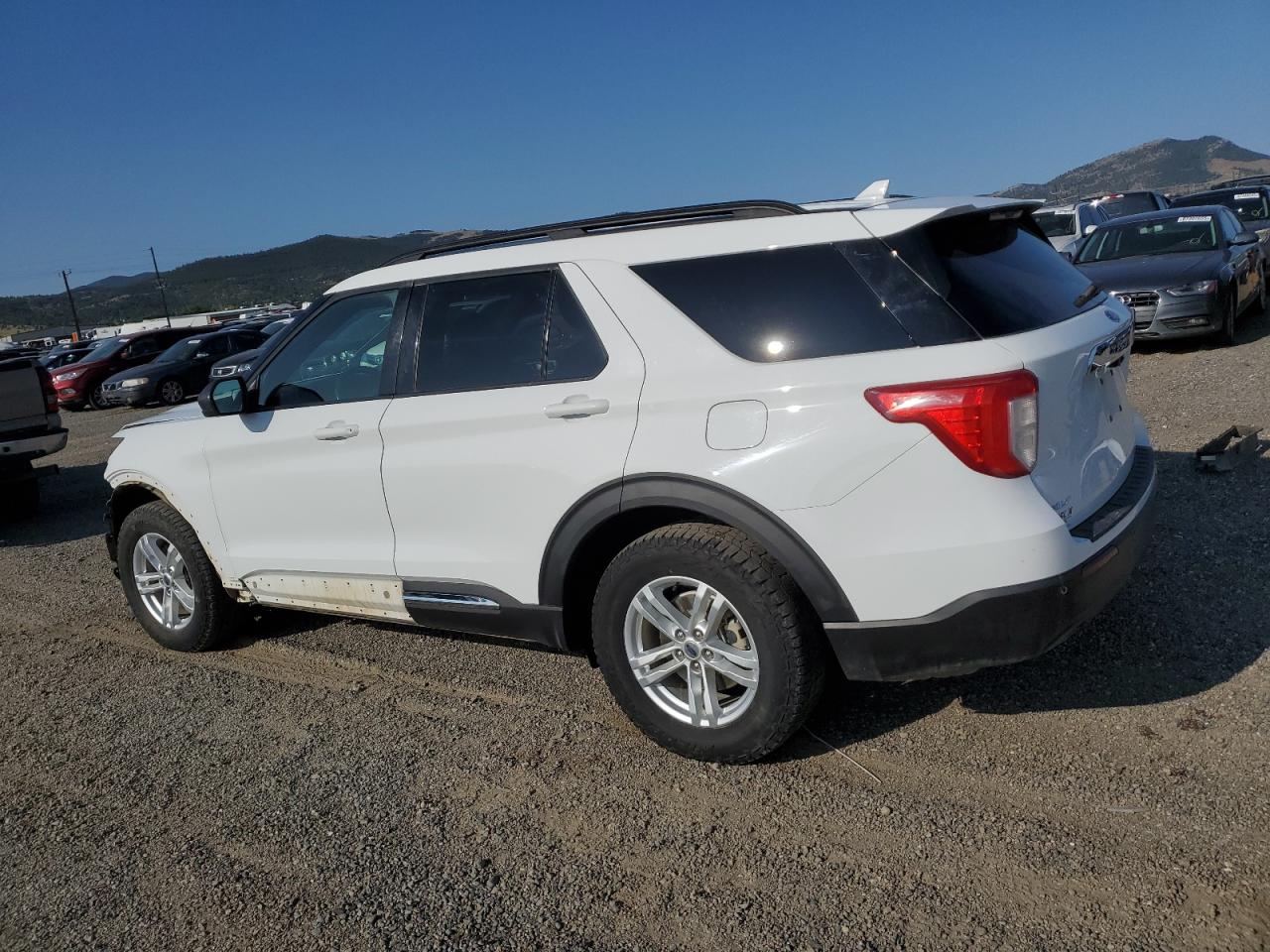Ford Explorer Xlt Image 9
