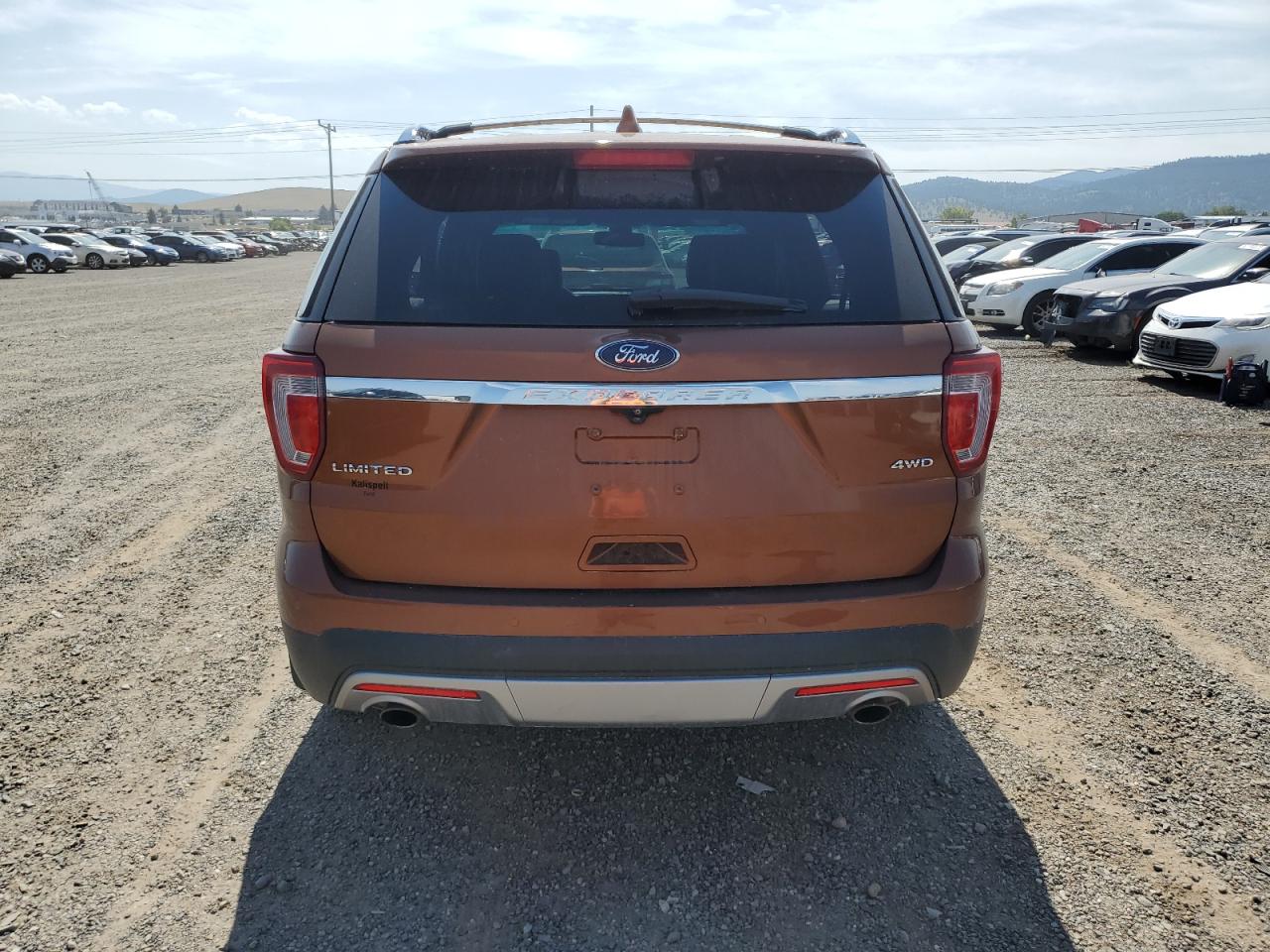 Ford Explorer Limited Image 6