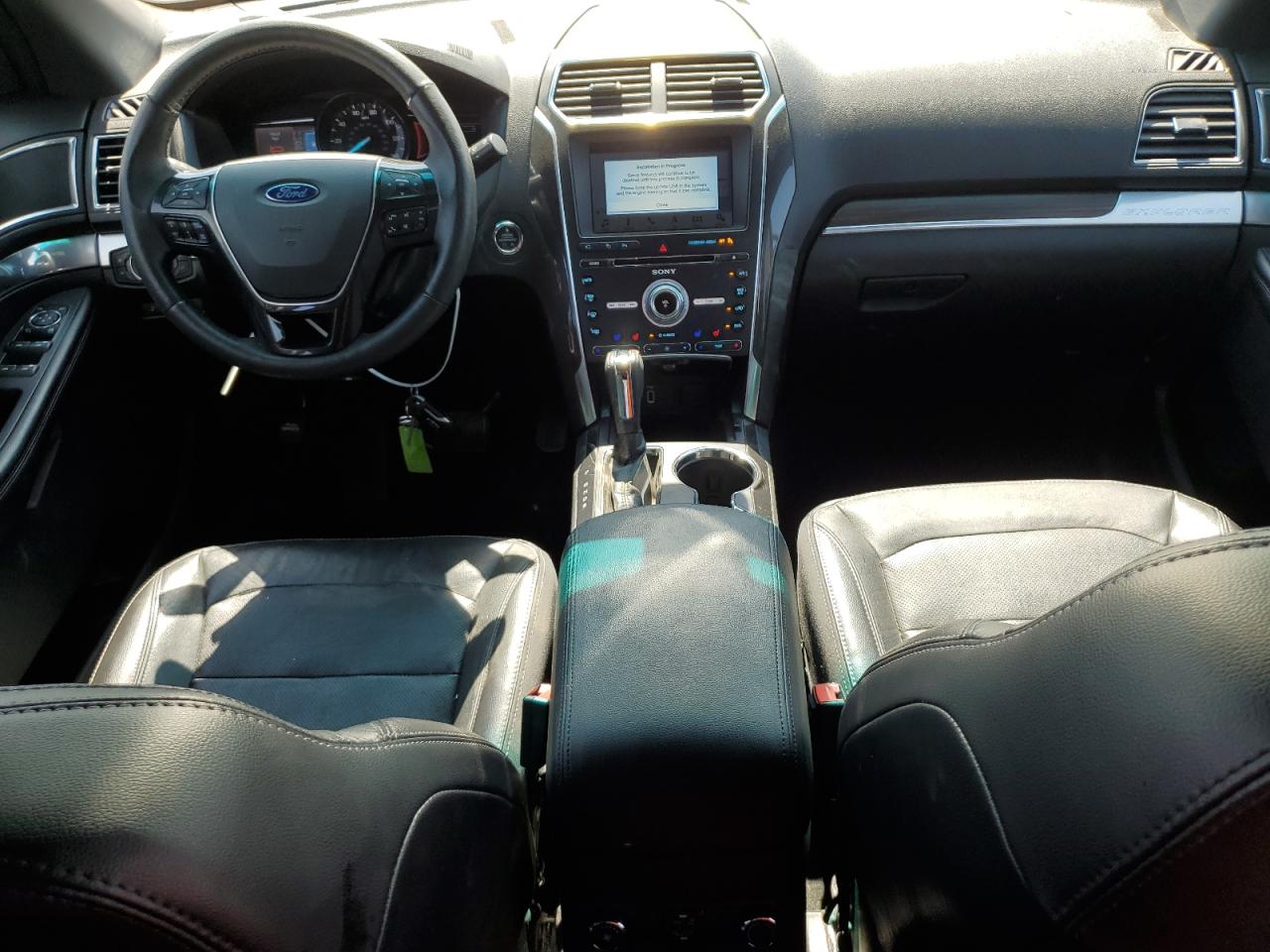 Ford Explorer Limited Image 12