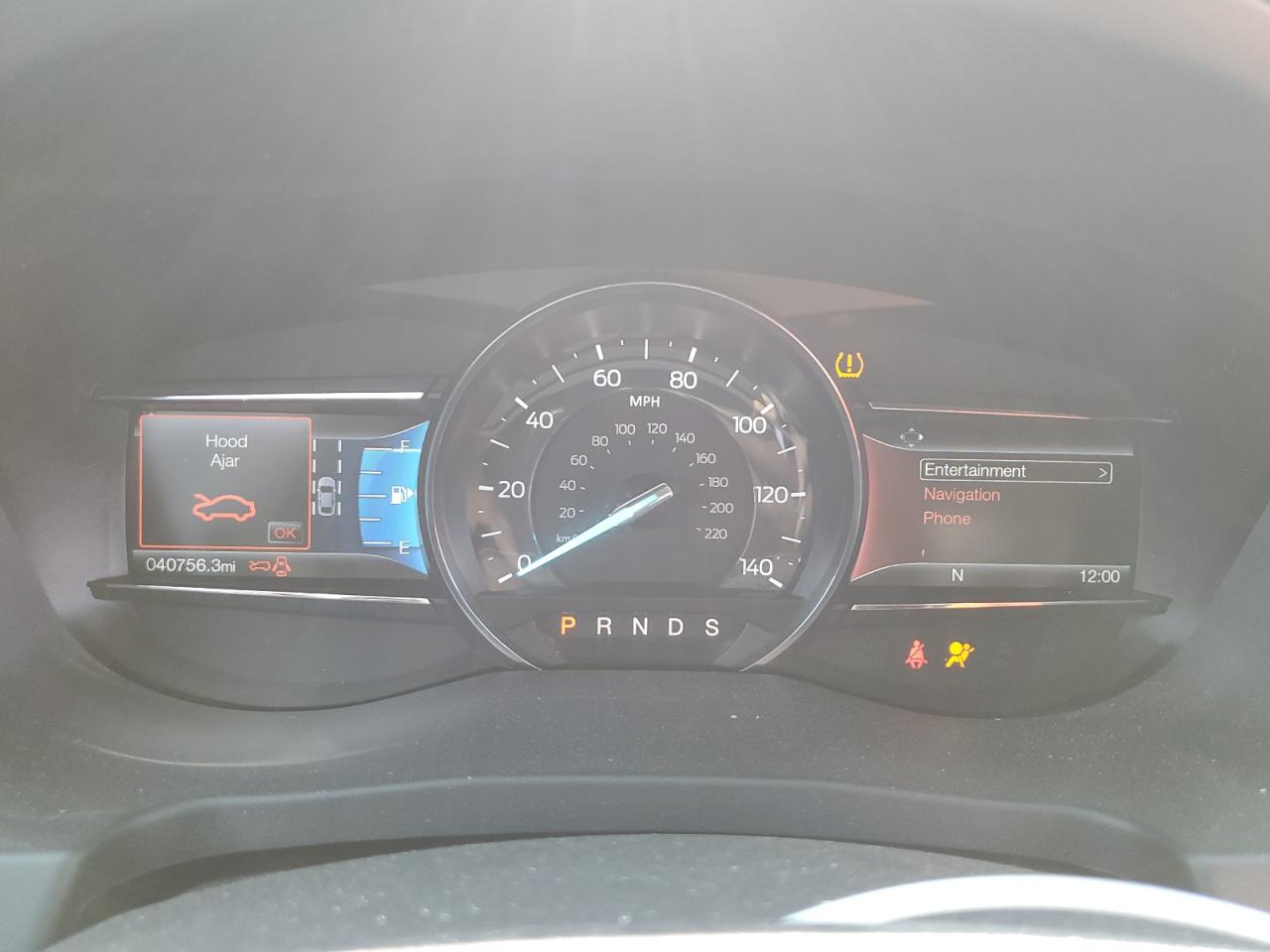 Ford Explorer Limited Image 8