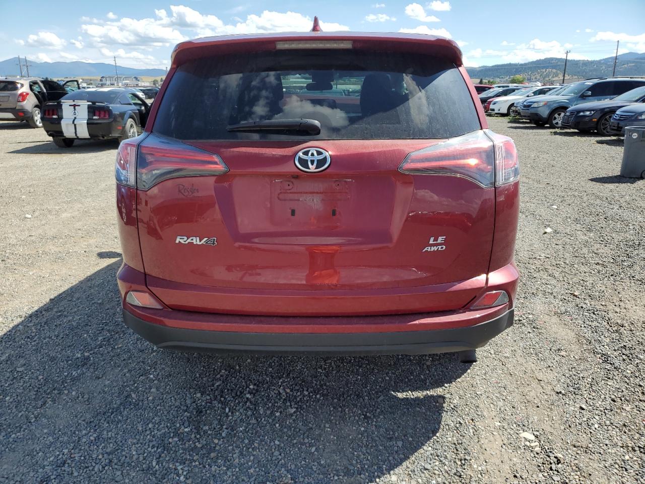 Toyota RAV4 Le Image 9