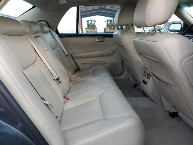 Cadillac DTS Image 7