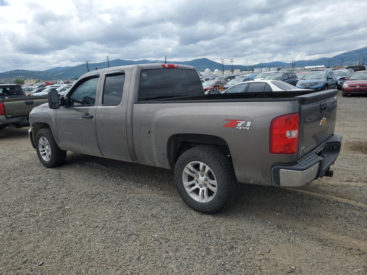 Chevrolet Silverado K1500 Lt Image 3