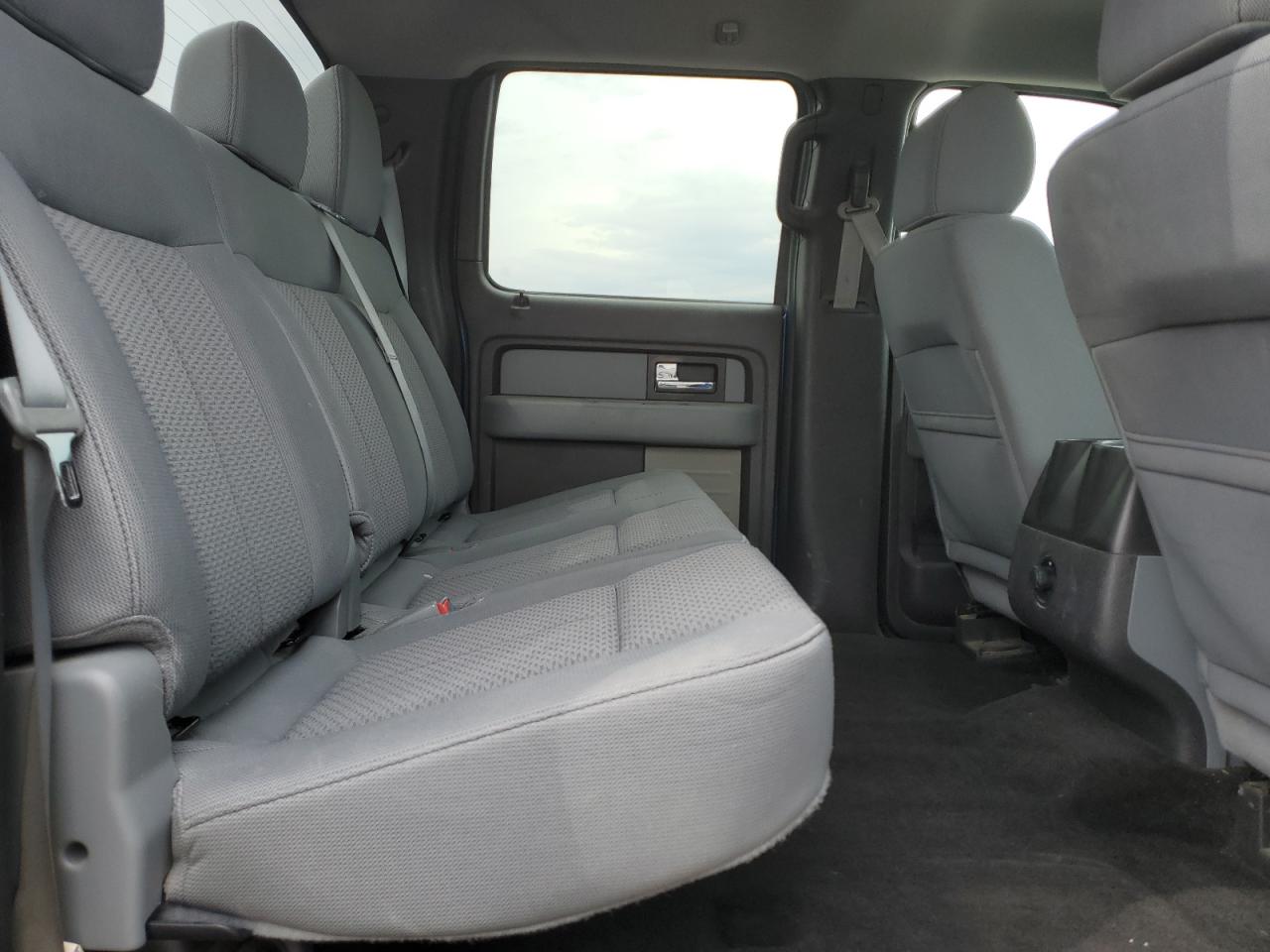 Ford F-150 Supercrew Image 6