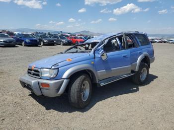  Salvage Toyota Hilux