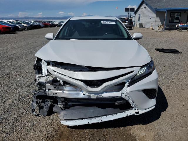 Toyota Camry Xse Image 3