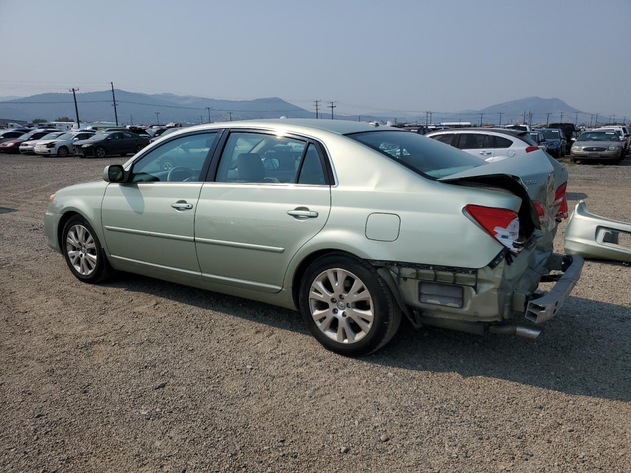 Toyota Avalon Xl Image 4