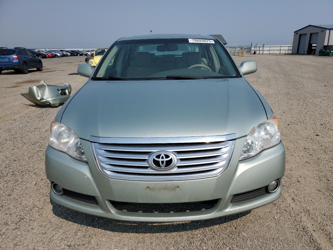 Toyota Avalon Xl Image 2