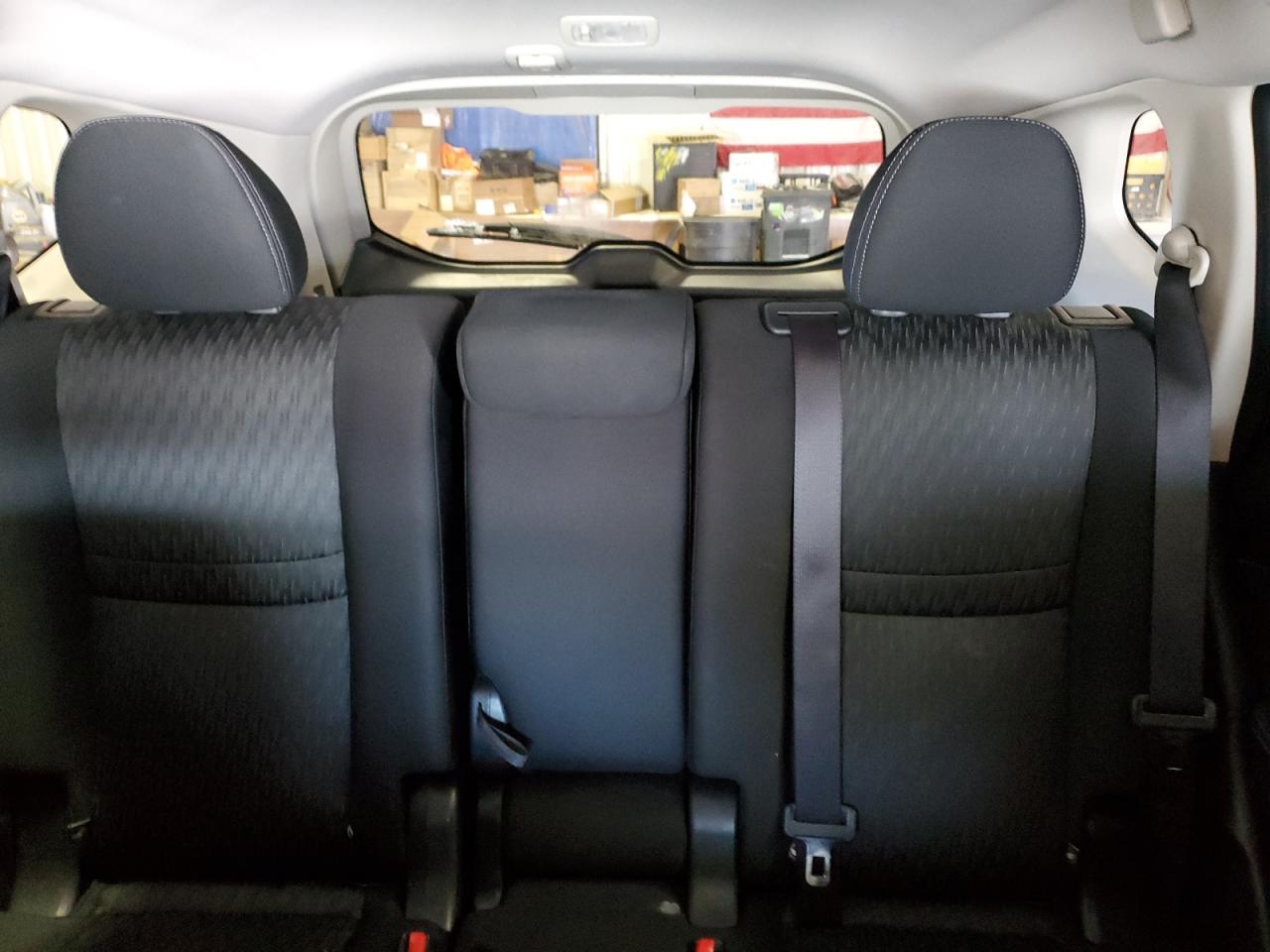 Nissan Rogue S Image 5