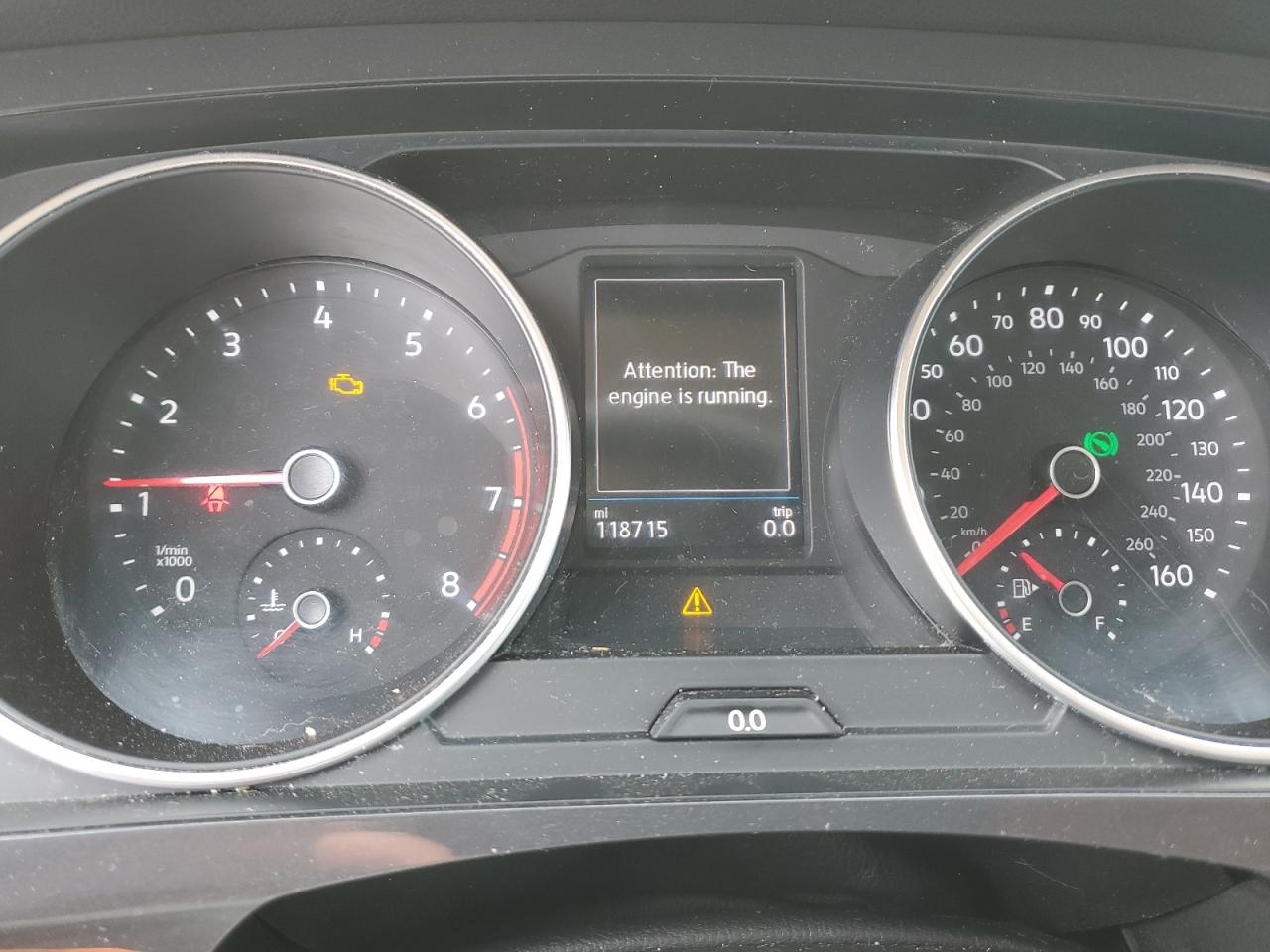 Volkswagen Tiguan S Image 6