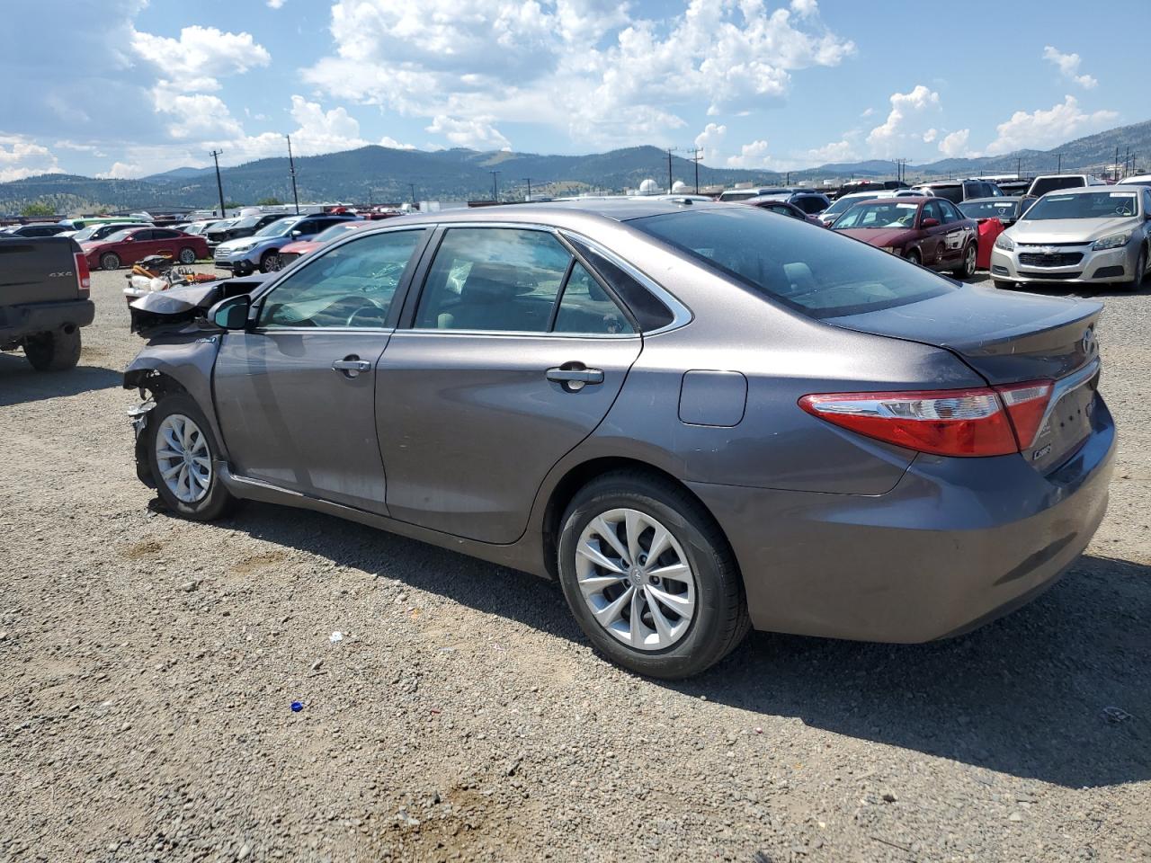 Toyota Camry Hybrid Image 4