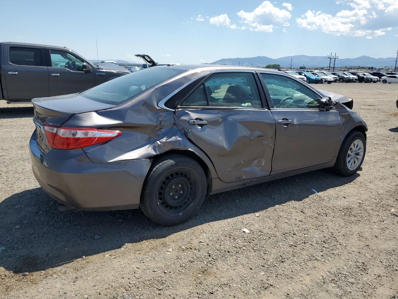 Toyota Camry Hybrid Image 3