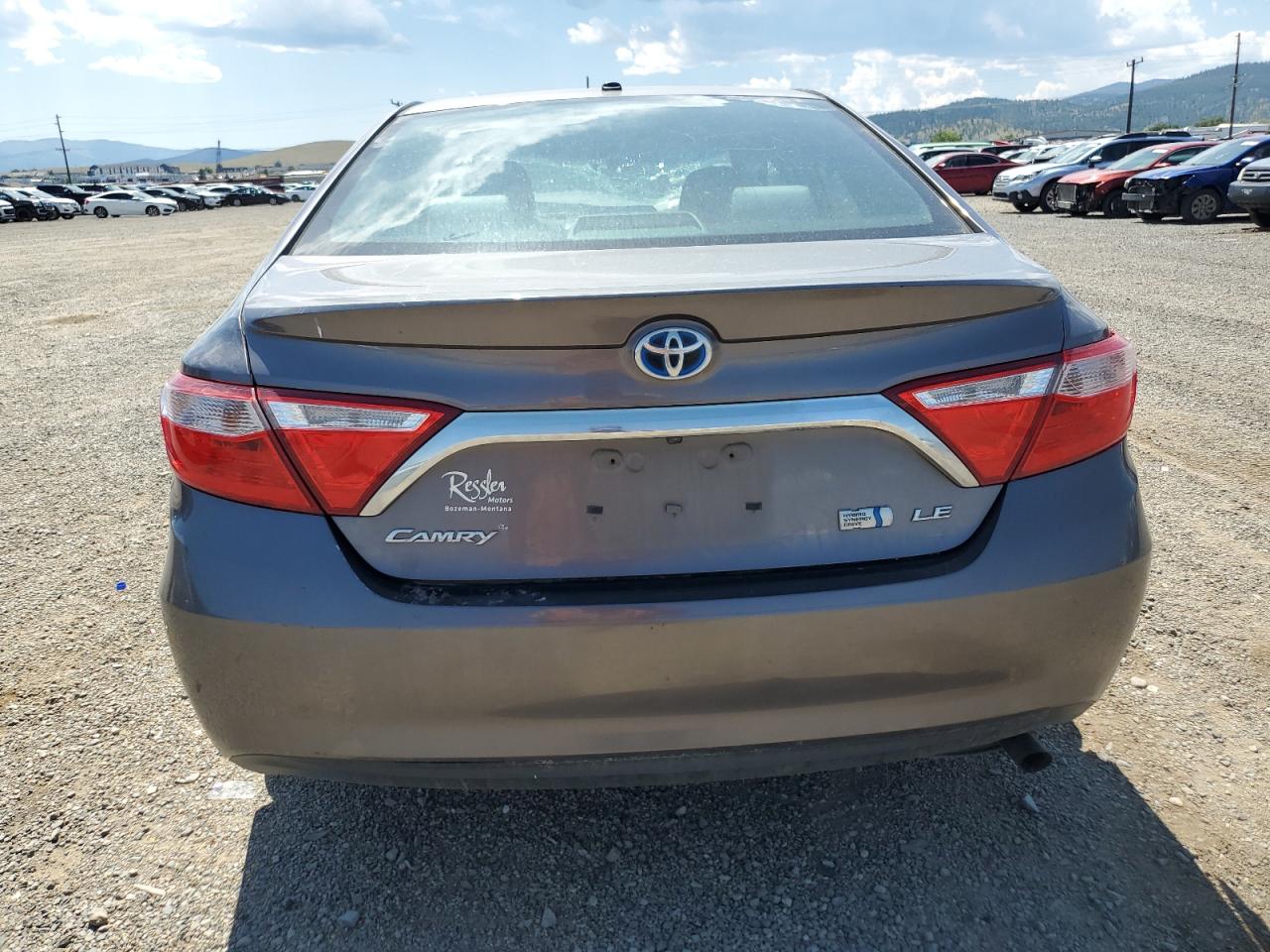 Toyota Camry Hybrid Image 7