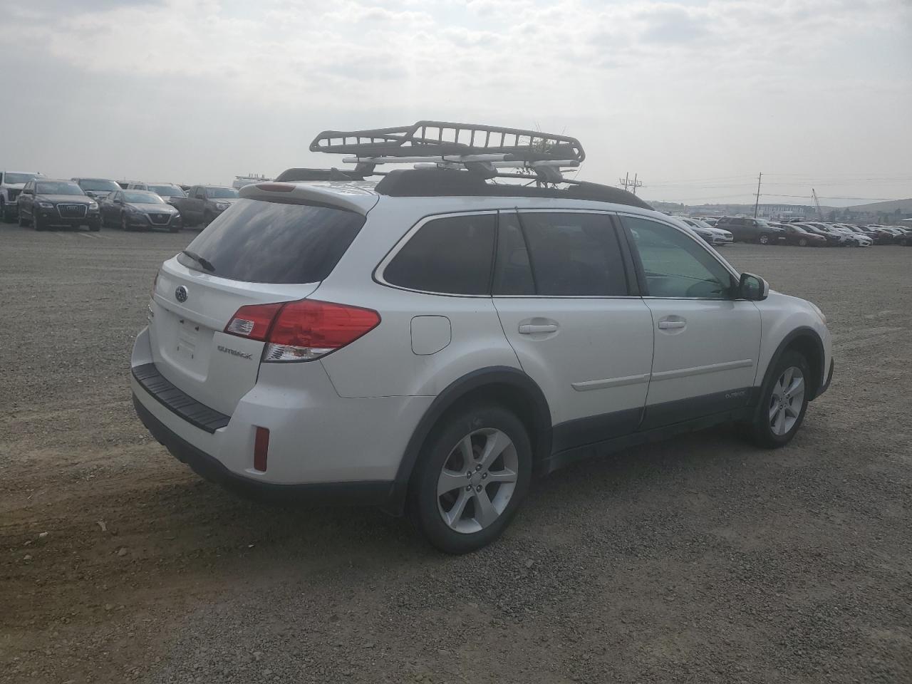 Subaru Outback 2.5i Limited Image 11