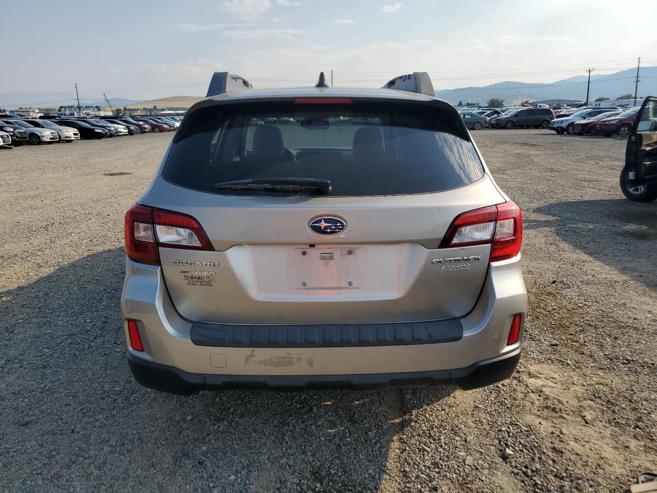 Subaru Outback 2.5i Limited Image 10