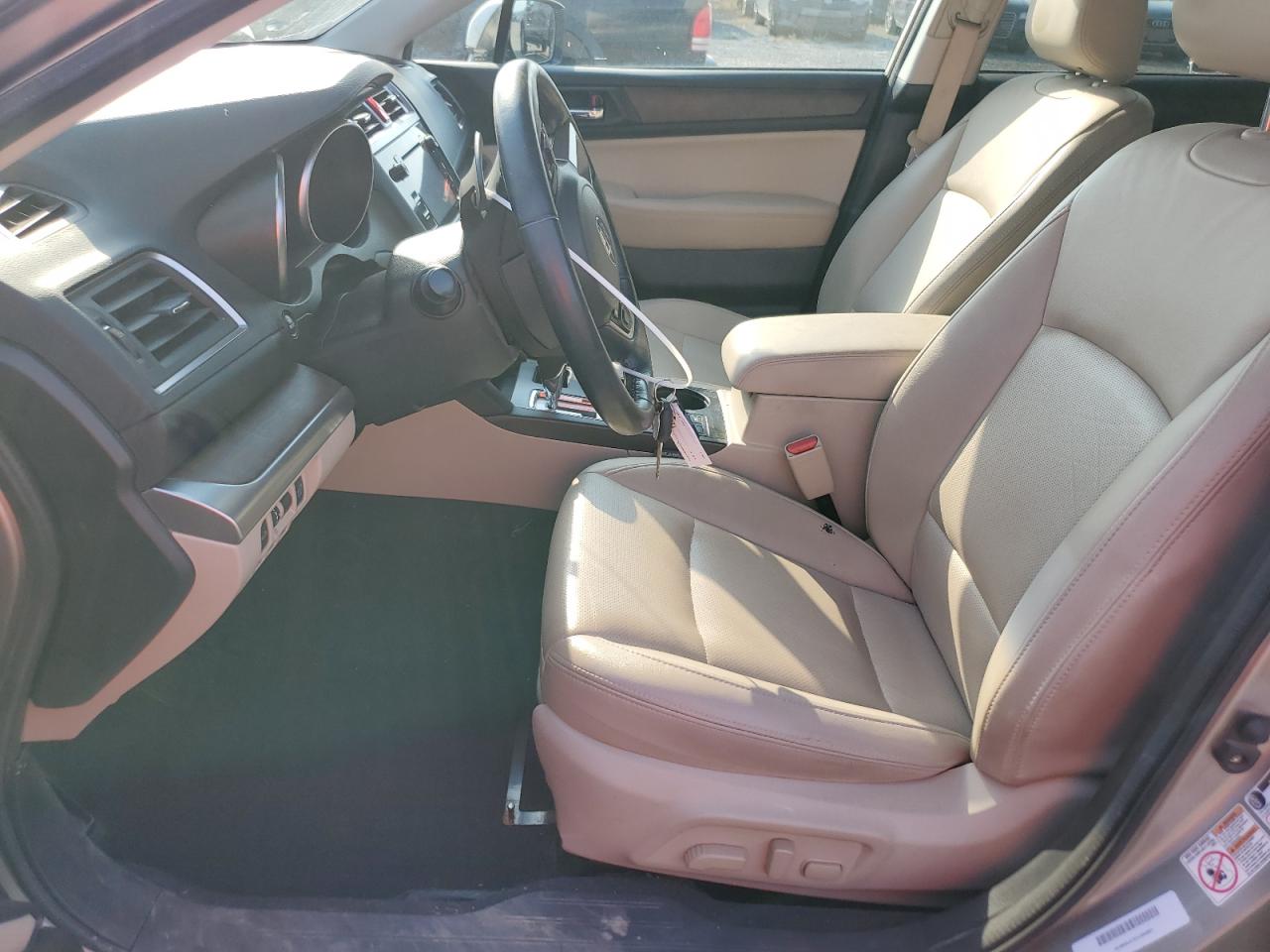 Subaru Outback 2.5i Limited Image 5