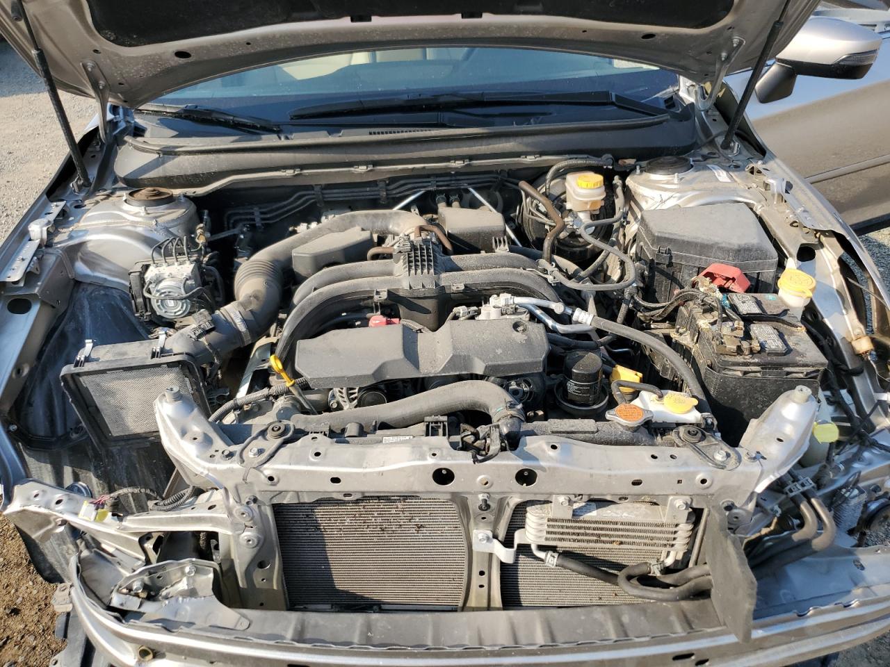 Subaru Outback 2.5i Limited Image 6