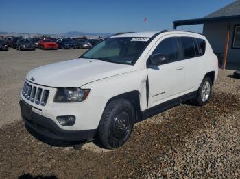  Salvage Jeep Compass