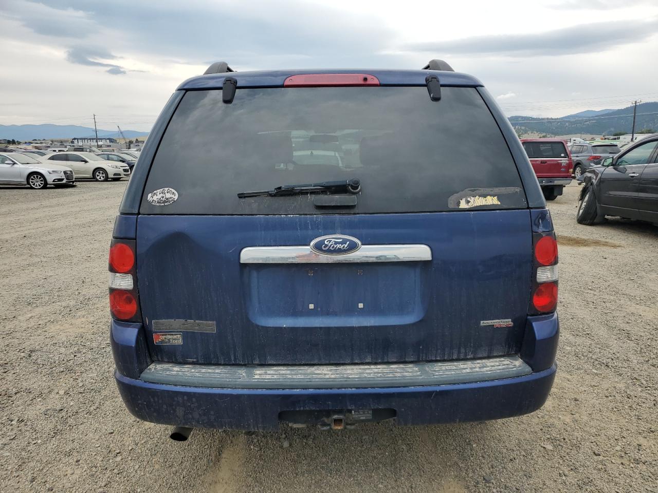 Ford Explorer Xlt Image 6