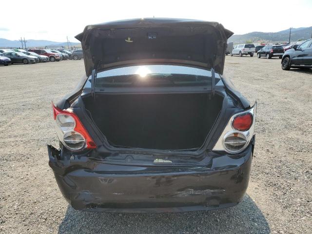 Chevrolet Sonic Lt Image 6