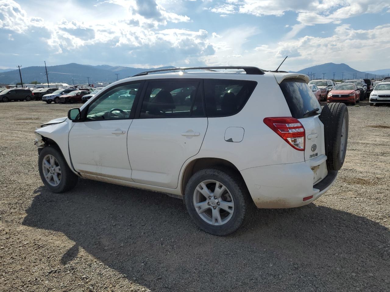 Toyota RAV4 Image 4