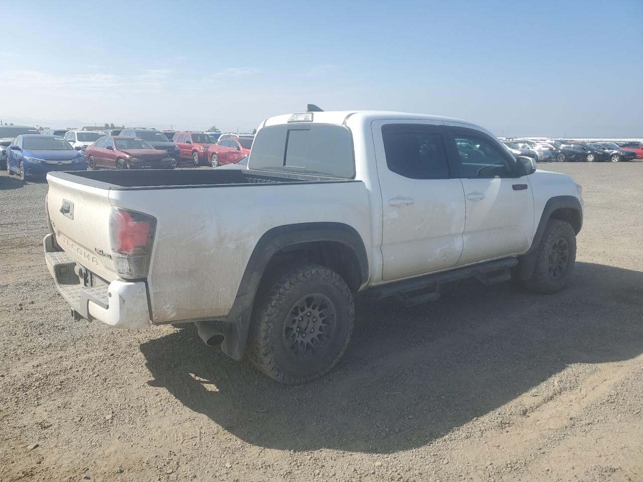 Toyota Tacoma Double Cab Image 12