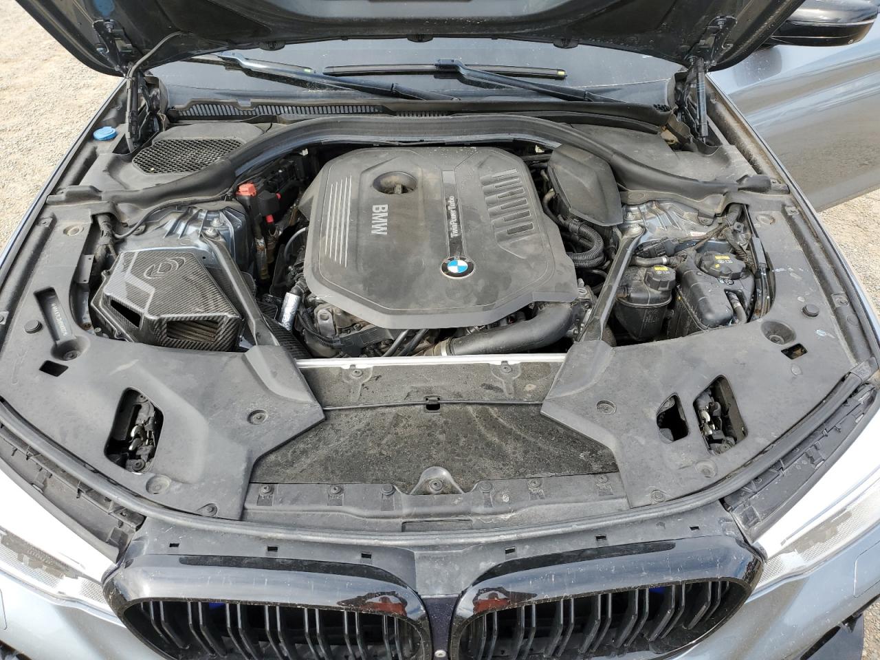 BMW 5 Series Xi Image 5