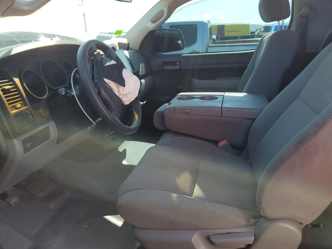 Toyota Tundra Image 13