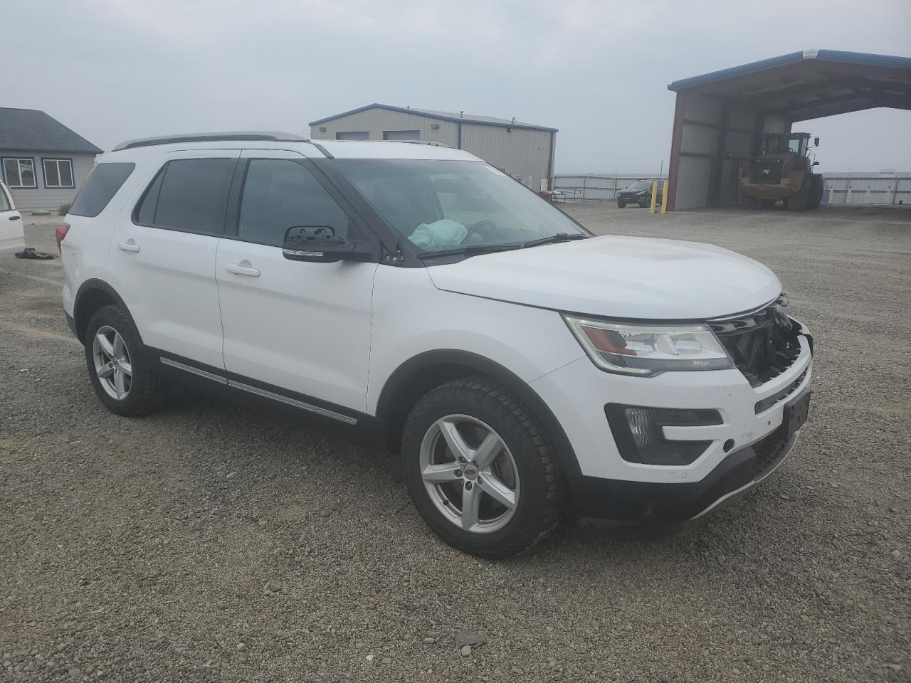 Ford Explorer Xlt Image 6