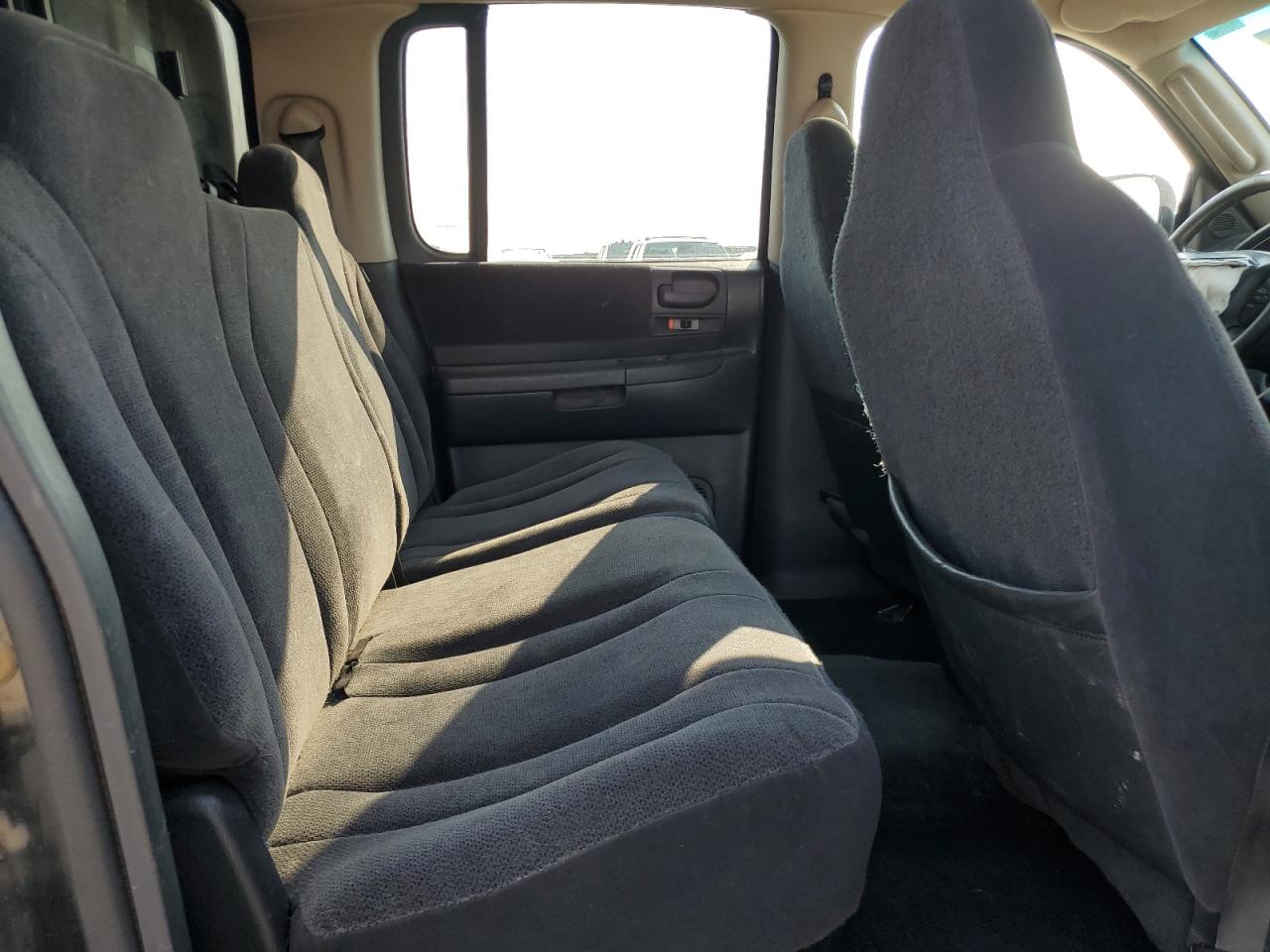 Dodge Dakota Quad Sport Image 12