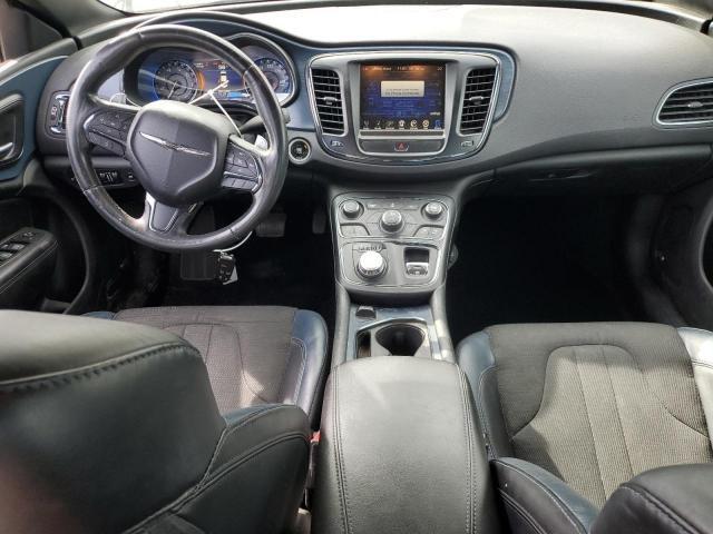 Chrysler 200 S Image 2