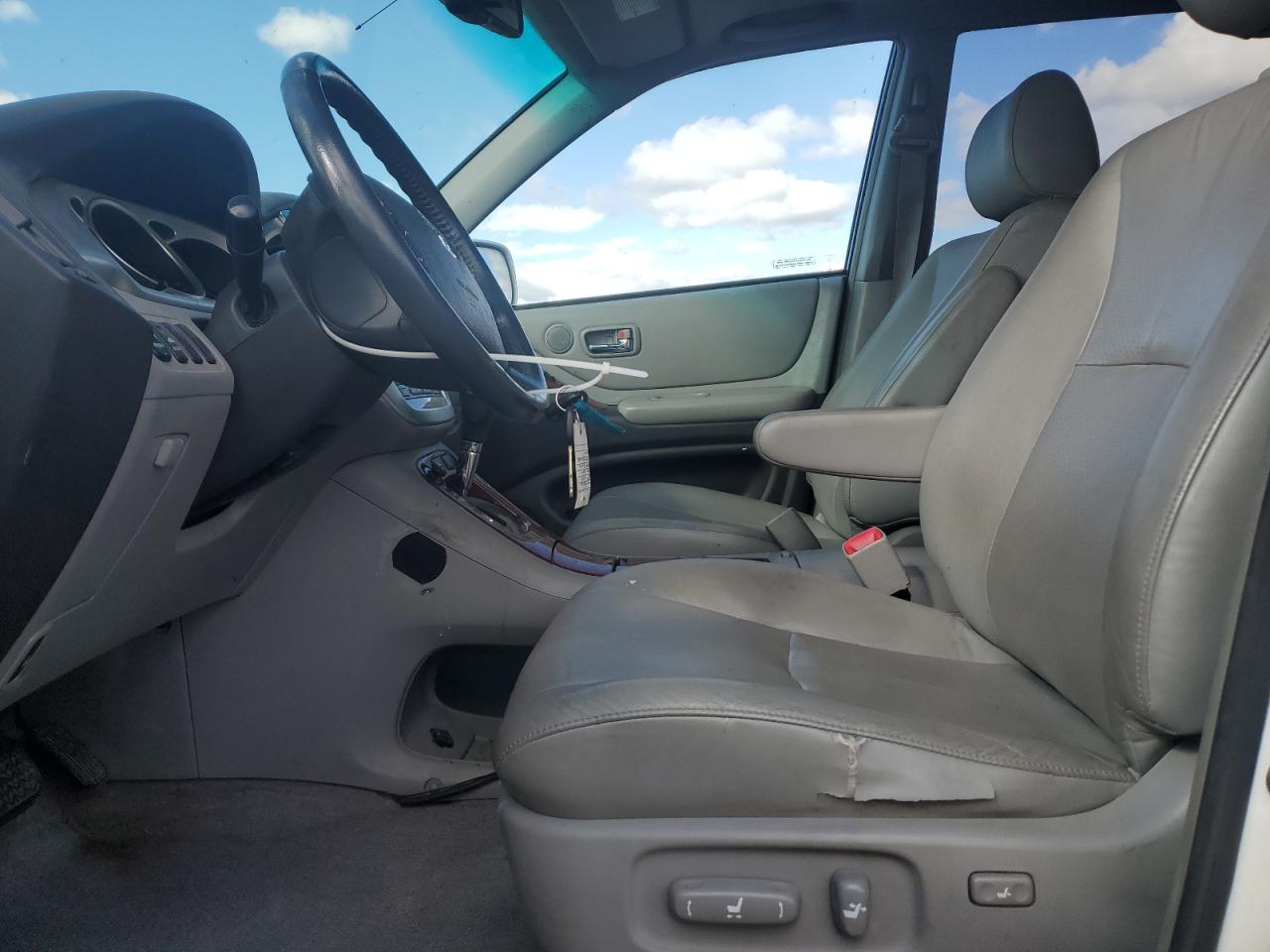 Toyota Highlander Hybrid Image 9