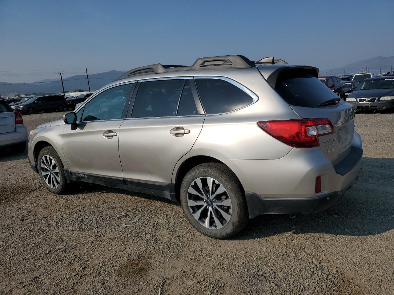 Subaru Outback 2.5i Limited Image 4